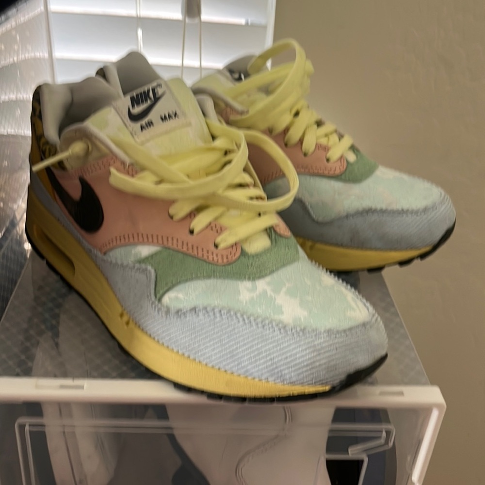 air max Premium exclusive 10.5 worn twice(women’s 10.5